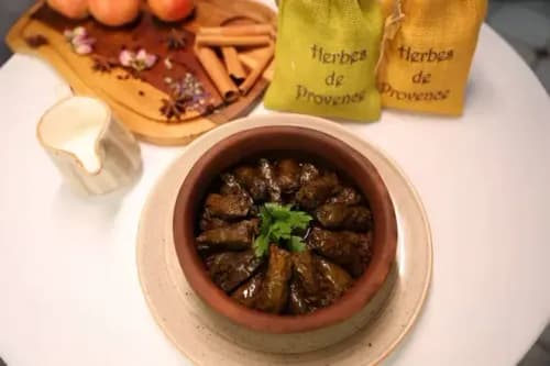 Stuffed grape leaves