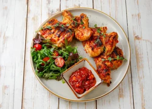 Boneless chicken with sweet and sour sauce