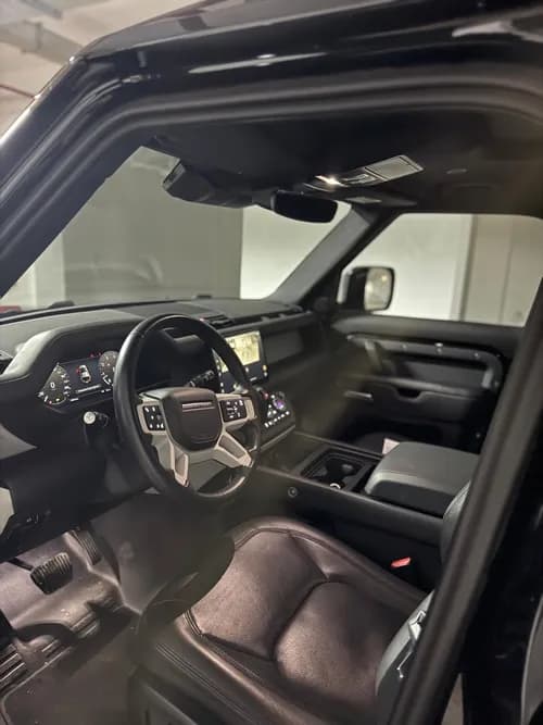 Land rover defender 2025