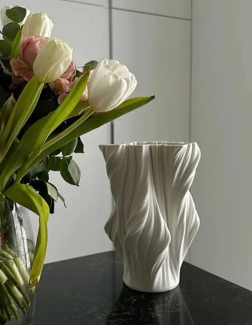 Vase No. 3