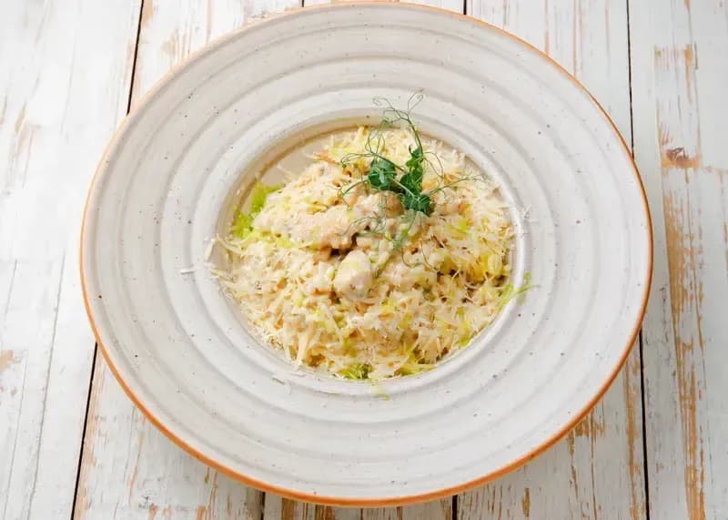 Risotto with chicken and mushrooms